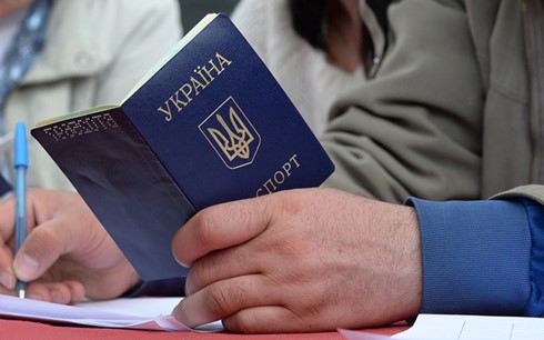 ЕС ввёл краткосрочный безвизовый режим на въезд граждан Украины - ảnh 1